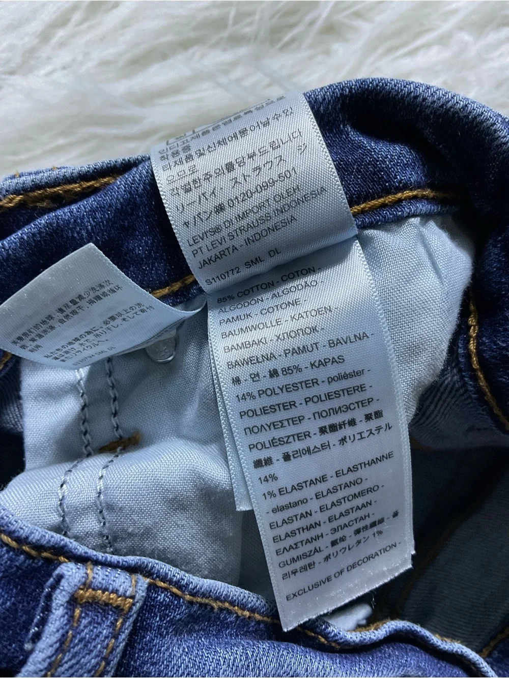 Levis approximate measurements